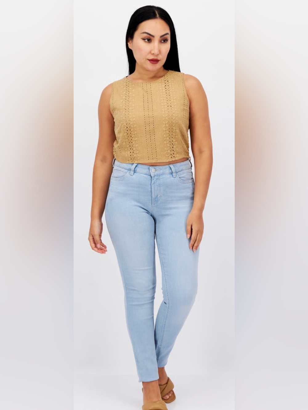 Tan Esprit sleeveless embroidered cropped tank top
